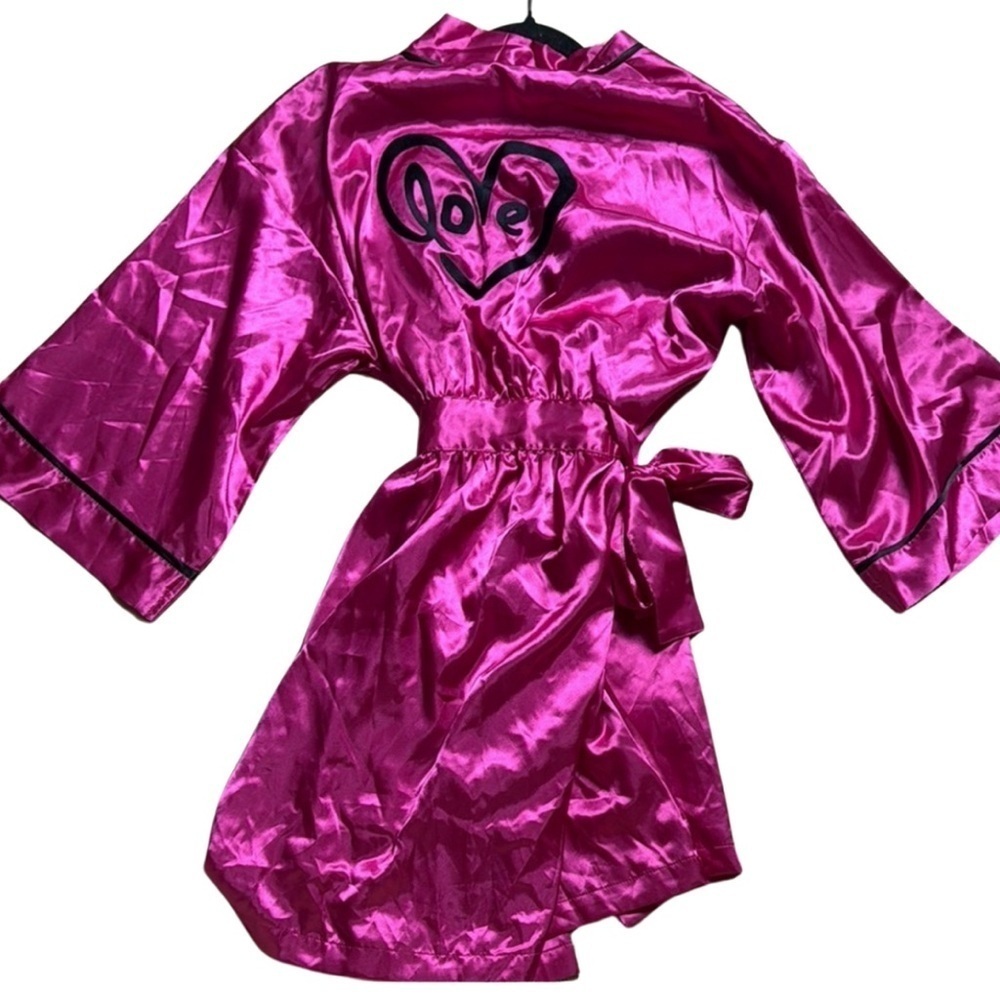Satin Pink Robe with Heart Design - Picture 1 of 4
